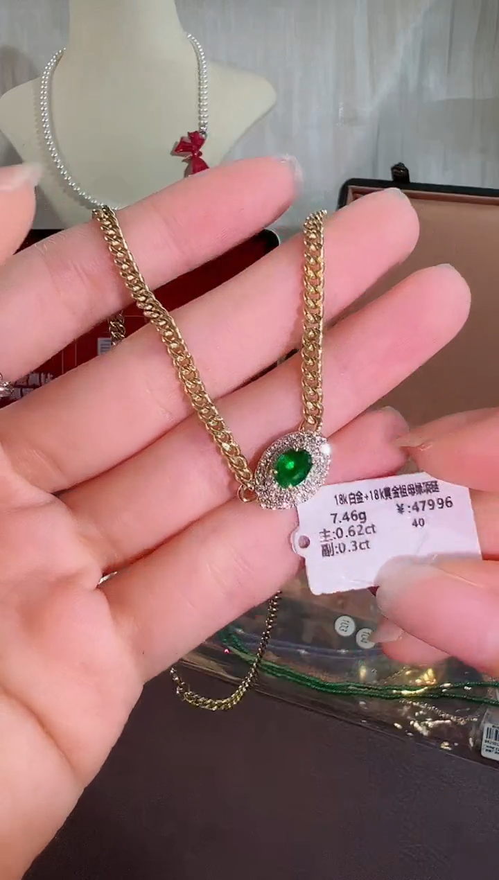 颈饰18K金镶嵌祖母绿BN12584#-#102