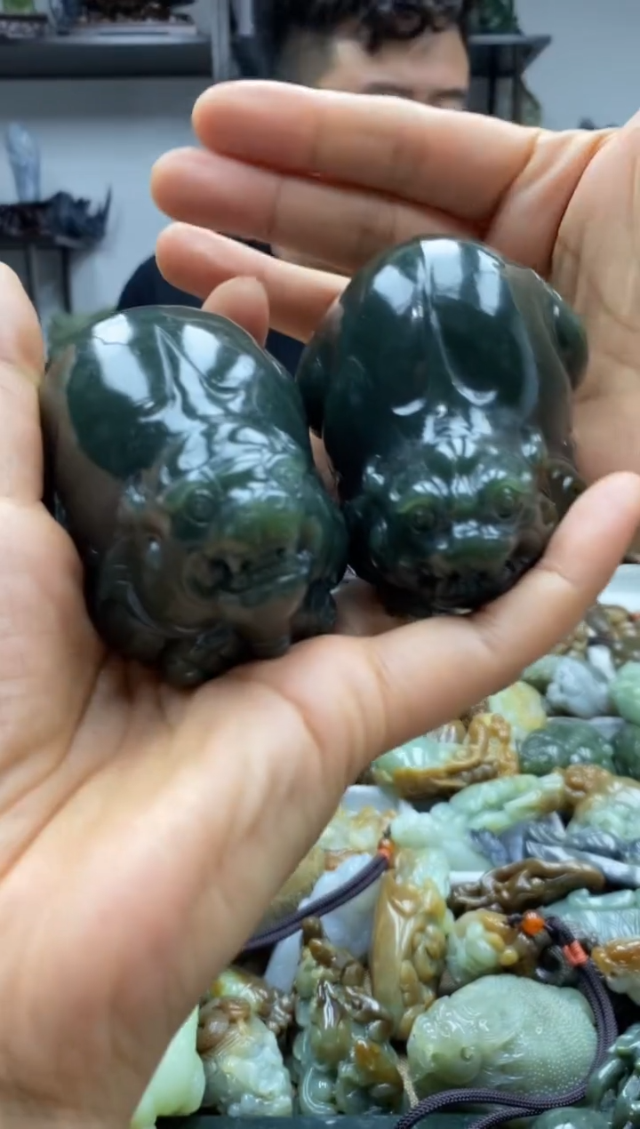 和田玉未镶嵌把件拍一发一，多样性发货