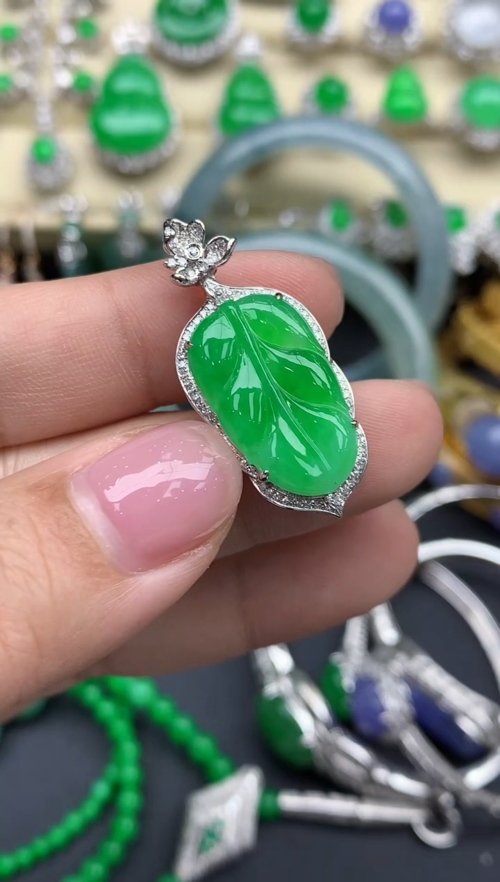 【闪购商品】翡翠颈饰18K金镶嵌645-中国好珍宝