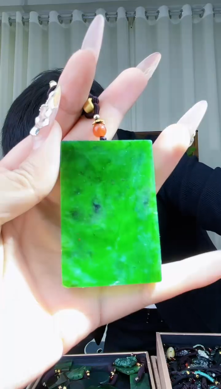 【闪购商品】和田玉挂件未镶嵌拍一发一，多样性发货！