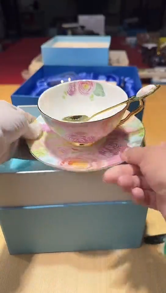 瓷片生活的本意是开心啊@@1