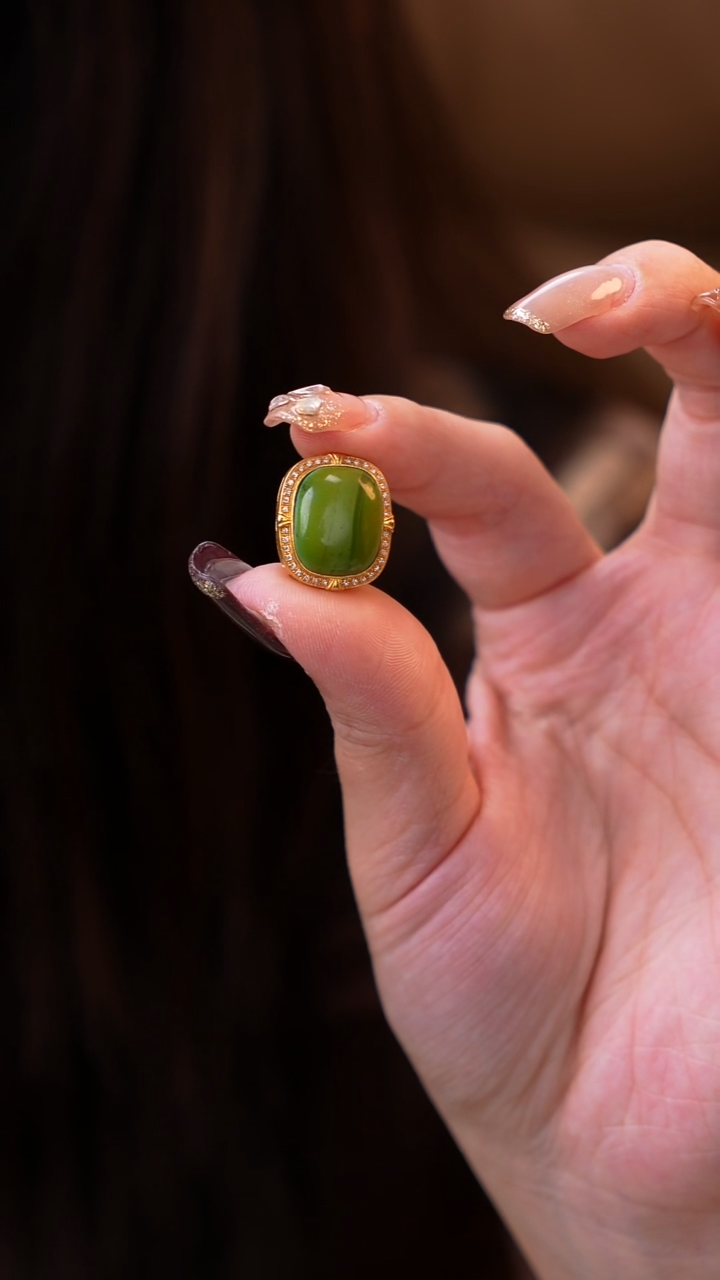 18K金镶嵌绿松石设计花锦色-潘潘