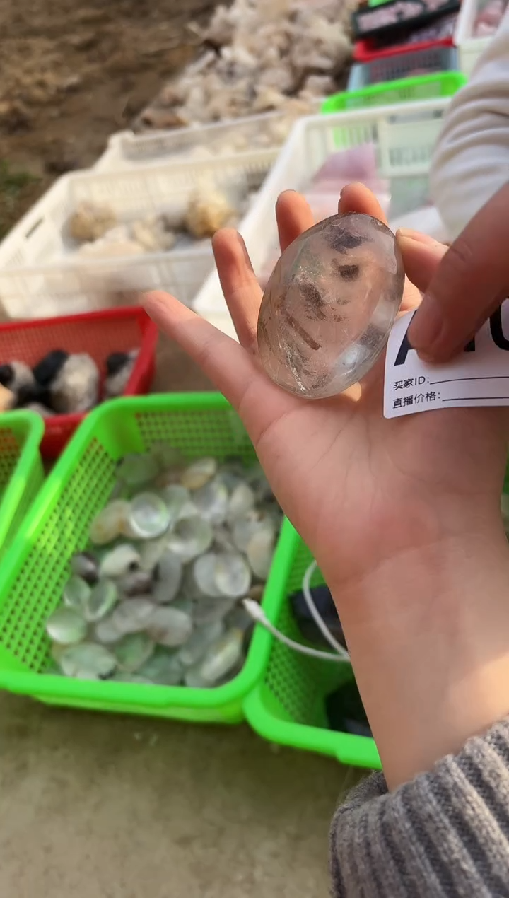 【闪购商品】水晶摆件未镶嵌幽灵手把件100