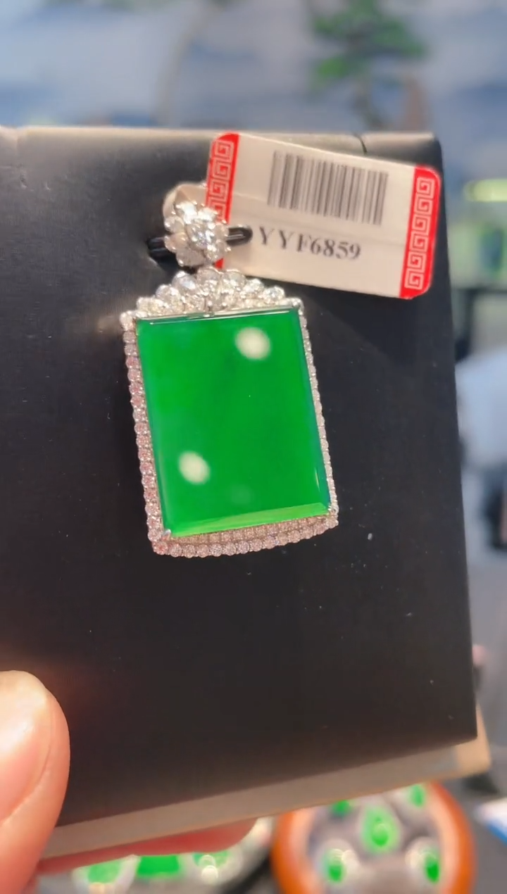 【闪购商品】翡翠颈饰18K金镶嵌A80天然A货翡翠