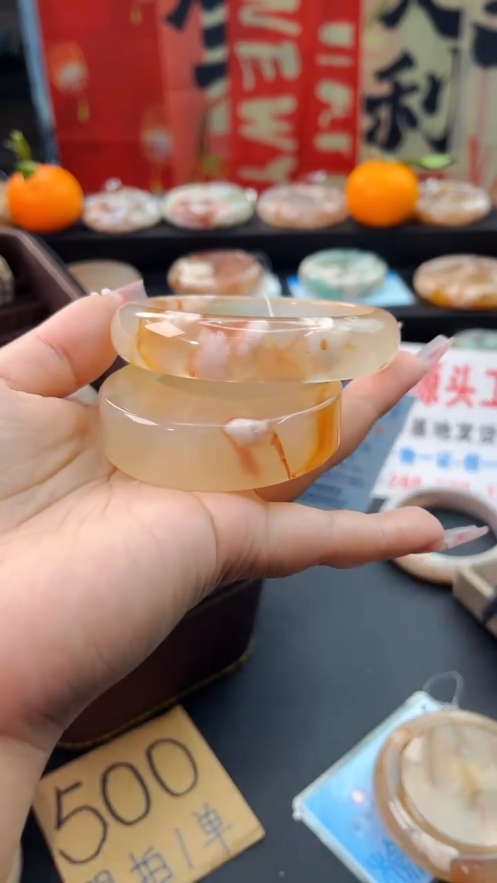 【闪购商品】石英质玉手镯未镶嵌赠送镯心（60圈口）