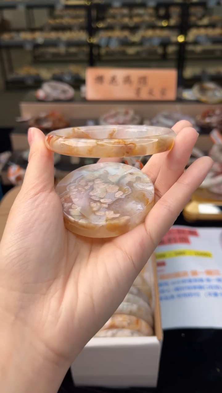 石英质玉未镶嵌手镯62圈口（赠送镯心）11544