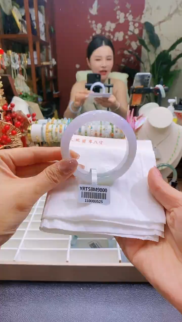 翡翠手镯未镶嵌160号57.1/12.8*9.0