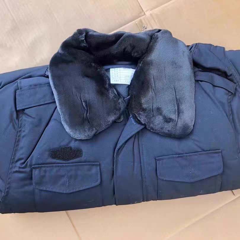 男士户外藏青色大衣