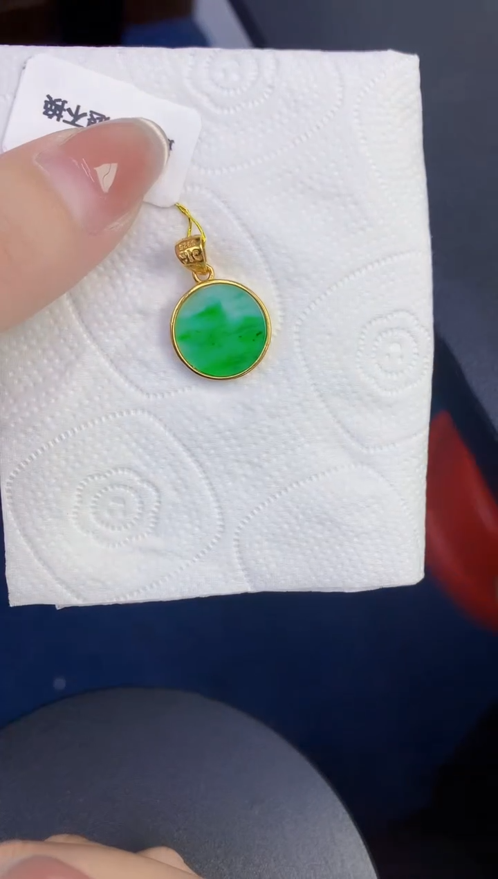 颈饰未镶嵌翡翠缅甸天然翡翠A货