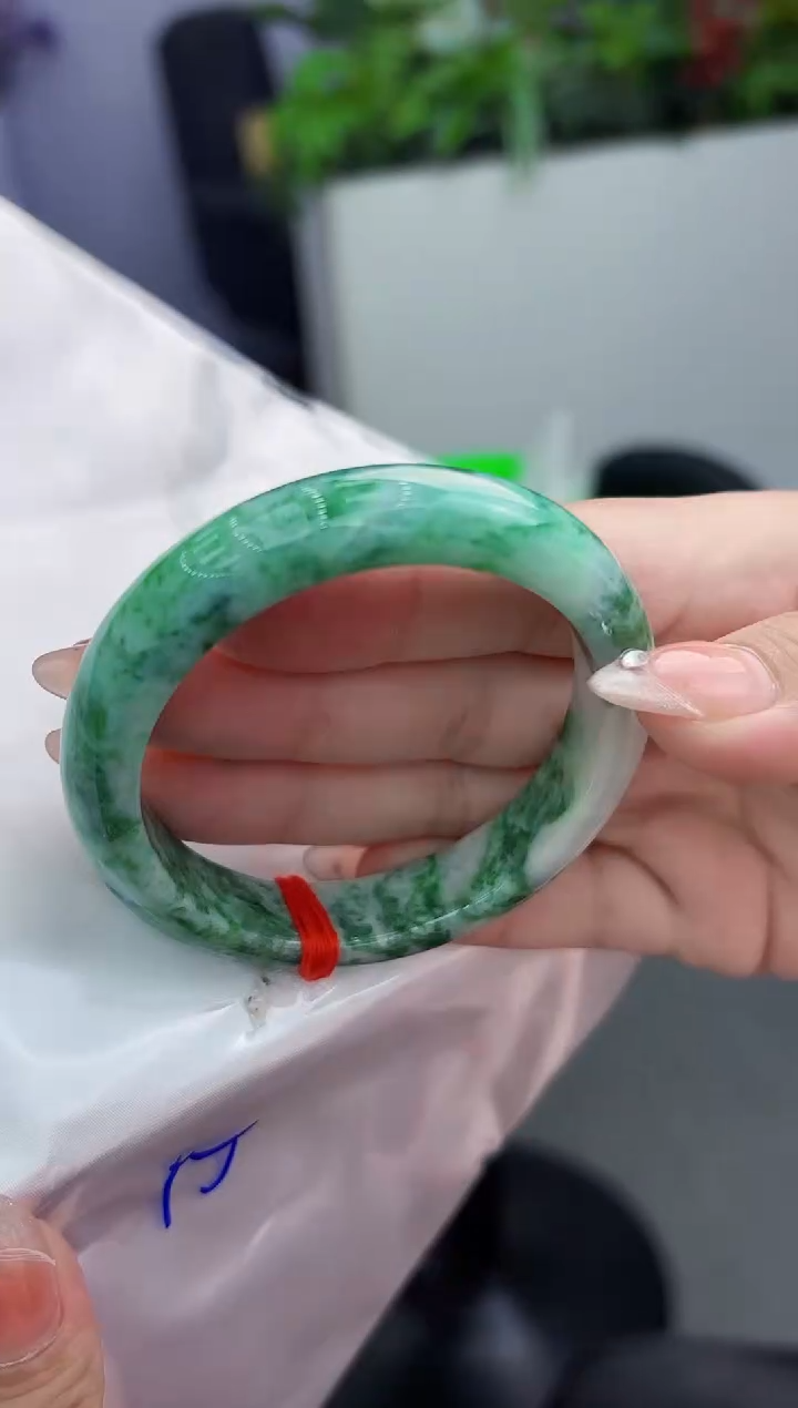 【闪购商品】翡翠手镯未镶嵌翡翠手镯