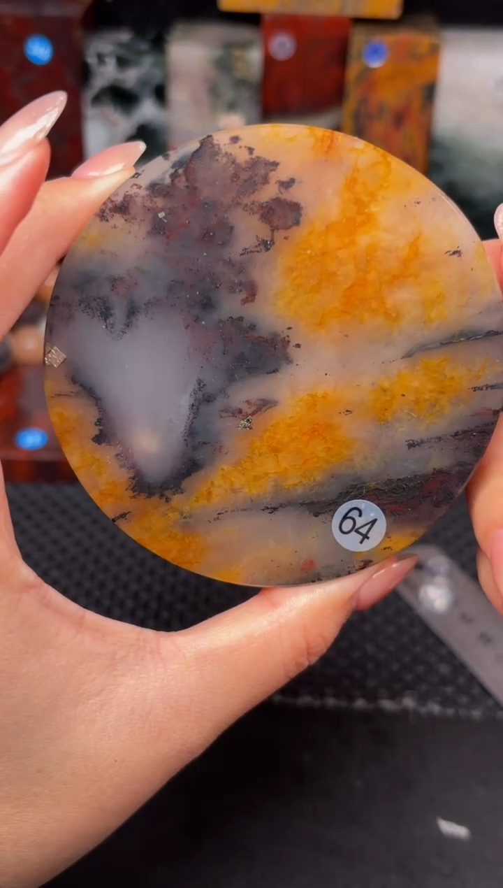 玉 桂林鸡血创意摆件装饰 编号：64