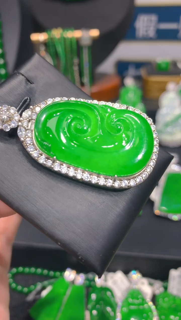 颈饰银S925镶嵌翡翠29一季