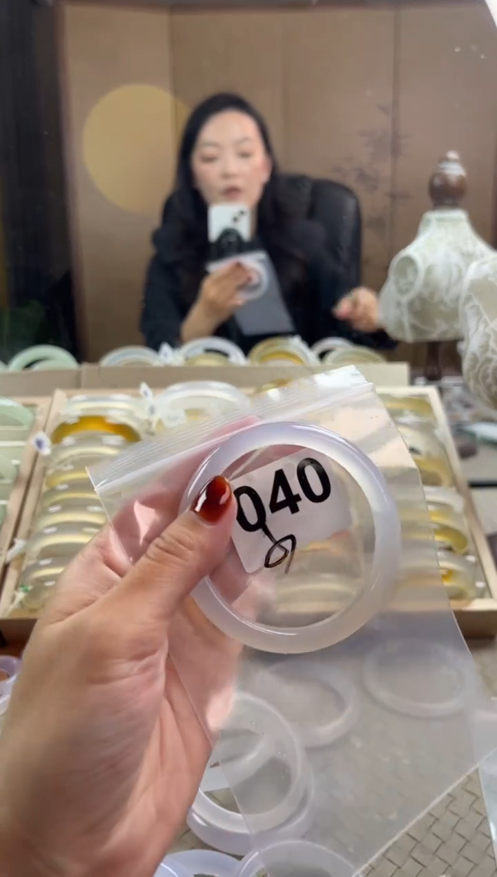 手镯玛瑙/玉髓未镶嵌040