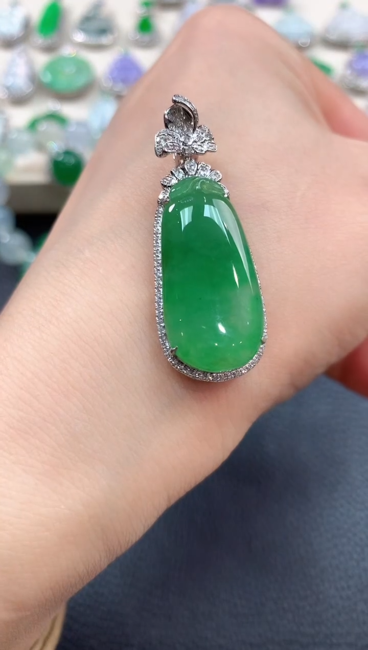 【闪购商品】翡翠吊坠(不含链)18K金镶嵌b69       