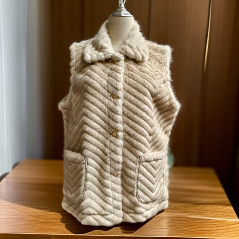 中老年人奶奶加绒加厚皮毛一体马甲上衣妈妈冬季保暖衣服太太