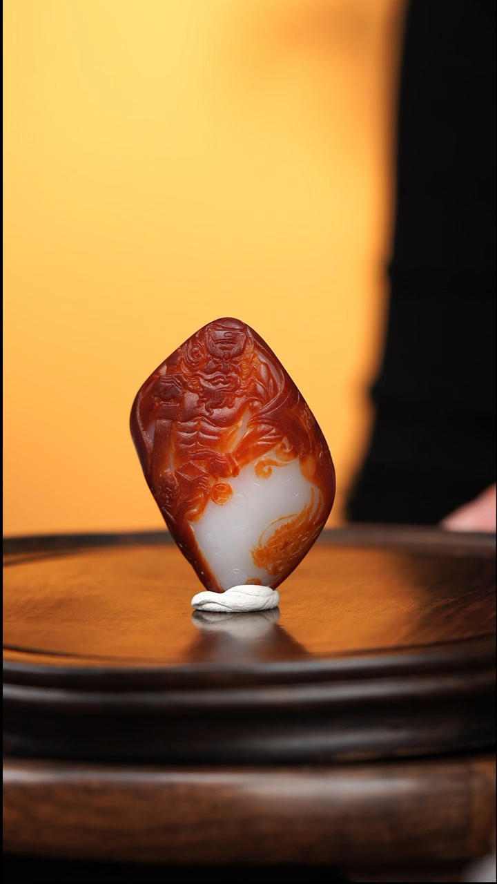 和田玉未镶嵌把件把件