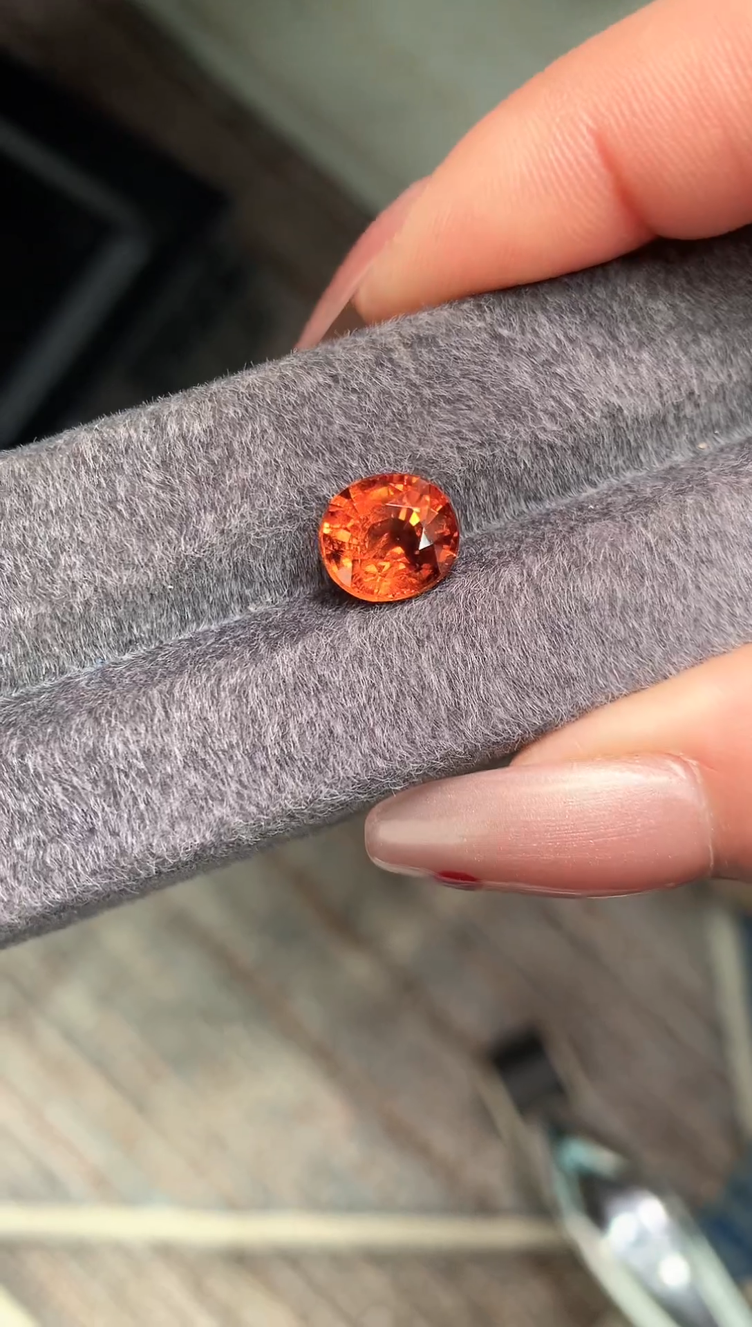 【闪购商品】石榴石（芬达石）耳饰未镶嵌5.05克拉