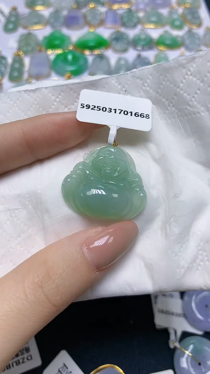 翡翠18K金镶嵌颈饰天然缅甸A货翡翠