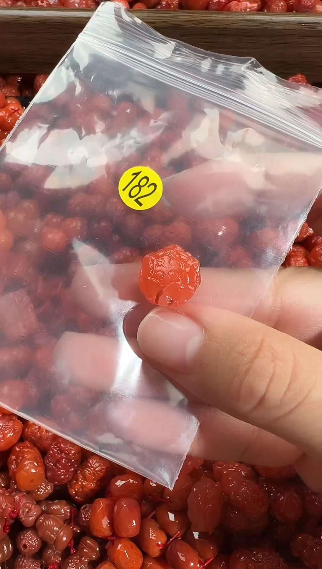 颈饰未镶嵌南红玛瑙1