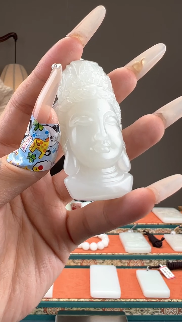 【闪购商品】和田玉颈饰未镶嵌1