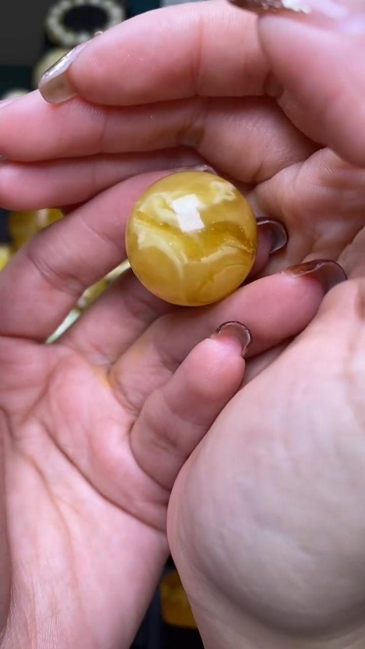 【闪购商品】琥珀裸石未镶嵌葵. 69