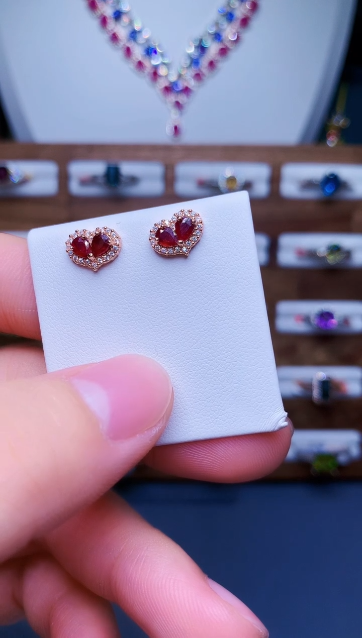 【闪购商品】红宝石耳饰银S925镶嵌135-1