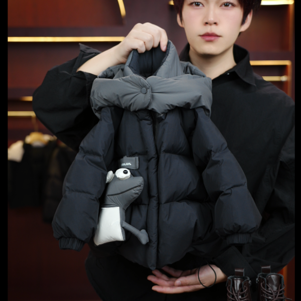 儿童男女童新国标白鸭绒羽绒服冬季新款中小童保暖黑色连帽加厚