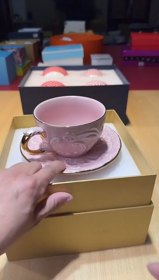 瓷片生活的本意是开心啊@@1