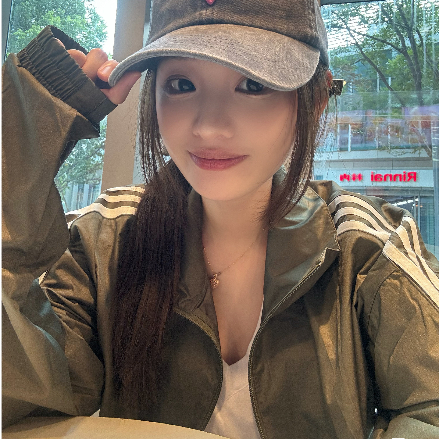 （品牌撤柜）三条杠运动风立领外套薄款风衣透气7534-0639