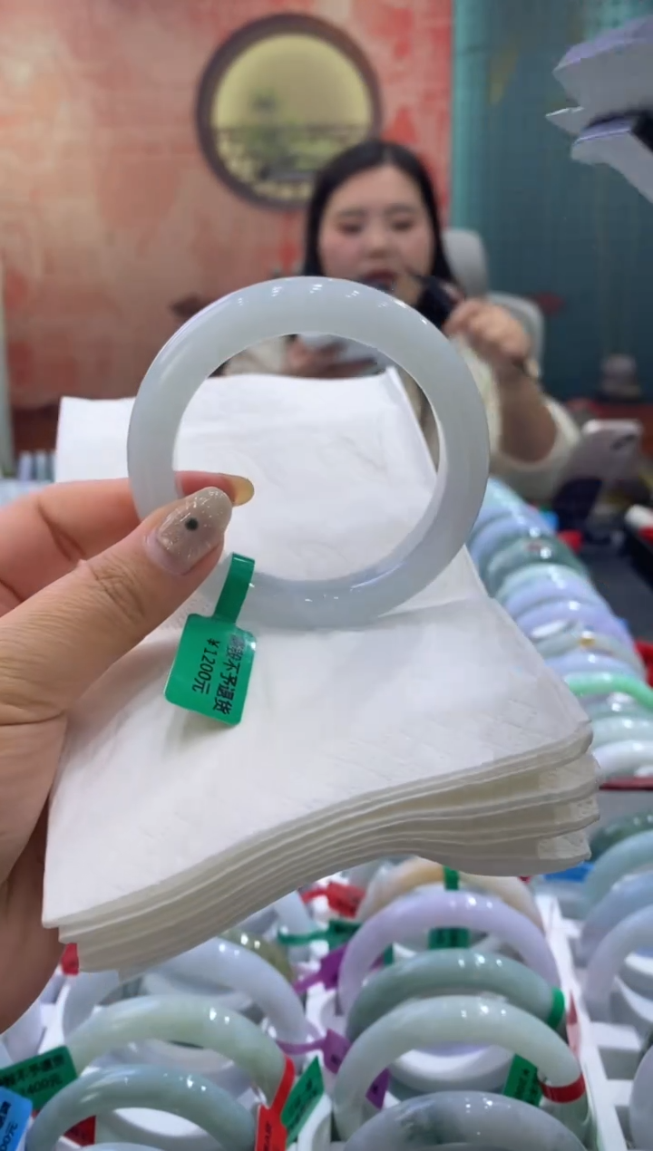 未镶嵌手镯翡翠多人000011973