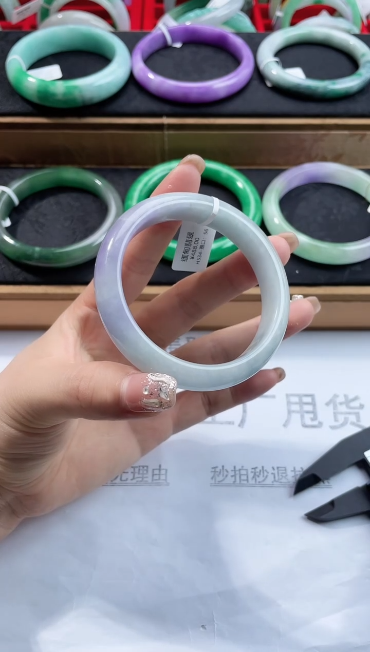 翡翠手镯未镶嵌缅甸翡翠手镯H534