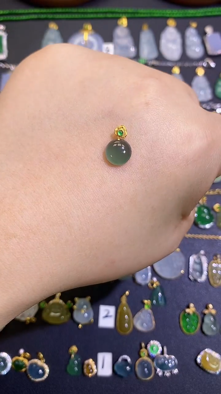 翡翠18K金镶嵌吊坠(不含链)1