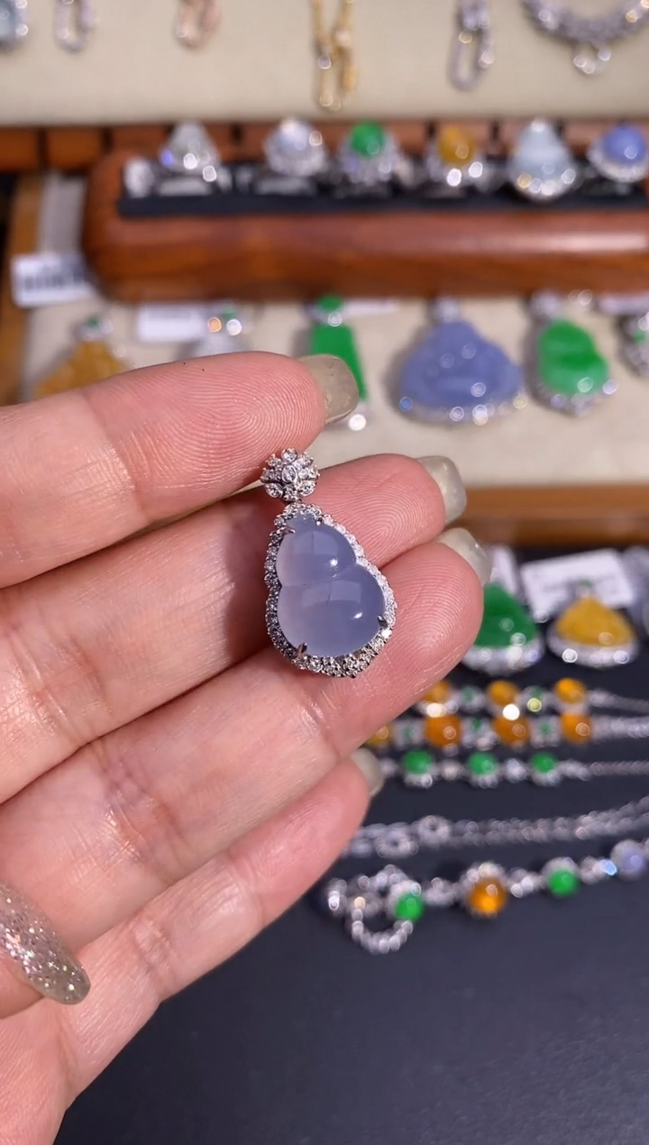 【闪购商品】翡翠吊坠(不含链)18K金镶嵌吊坠