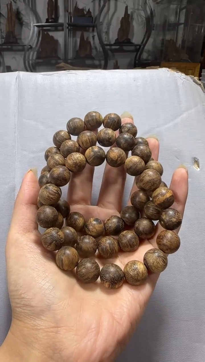 【闪购商品】沉香手串芽庄17红土沉1.2单圈多样性发货发其一