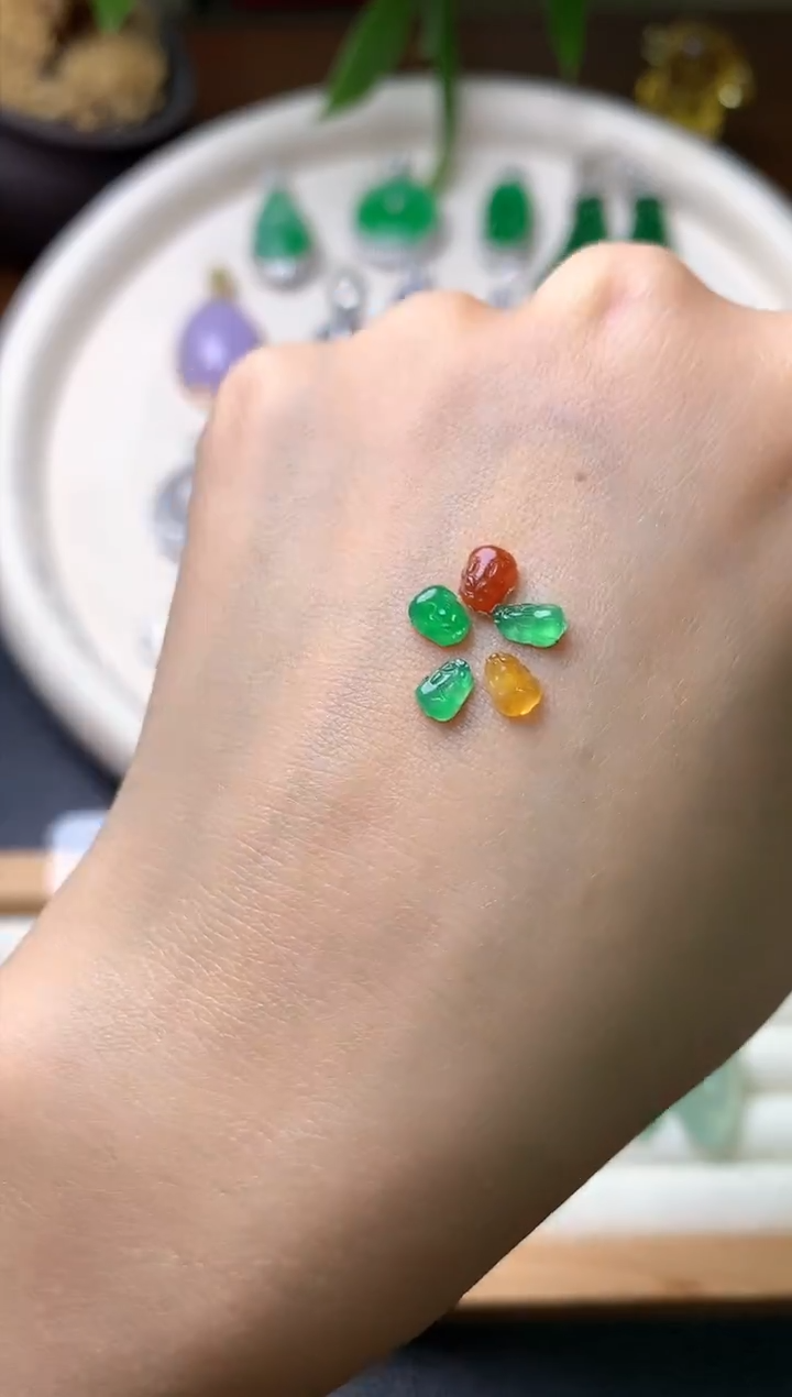 【闪购商品】定制翡翠未镶嵌裸石（镶嵌定制）