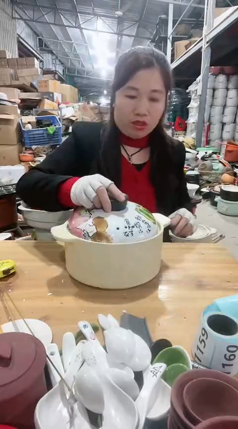 【闪购商品】1156瑕疵米白锅带盖，