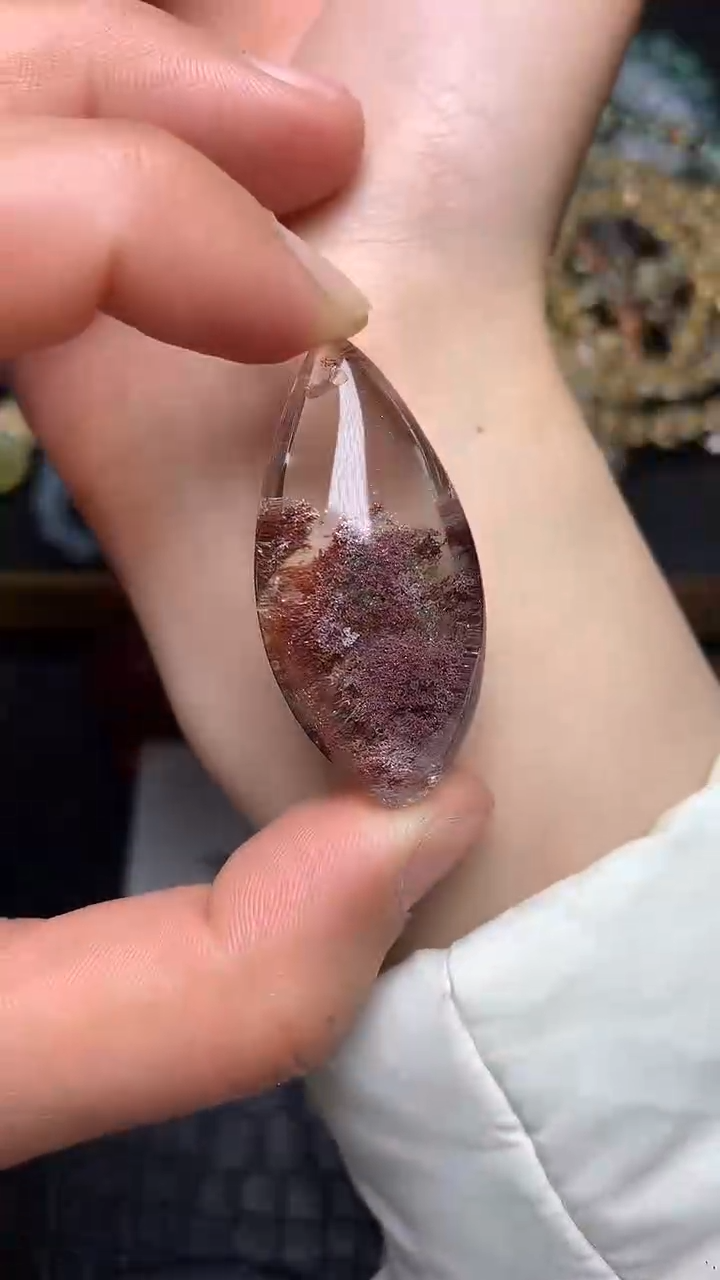 【闪购商品】水晶吊坠(赠链)未镶嵌50