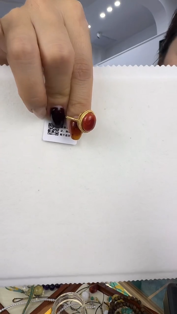 银S925镶嵌南红玛瑙戒指精美的戒指