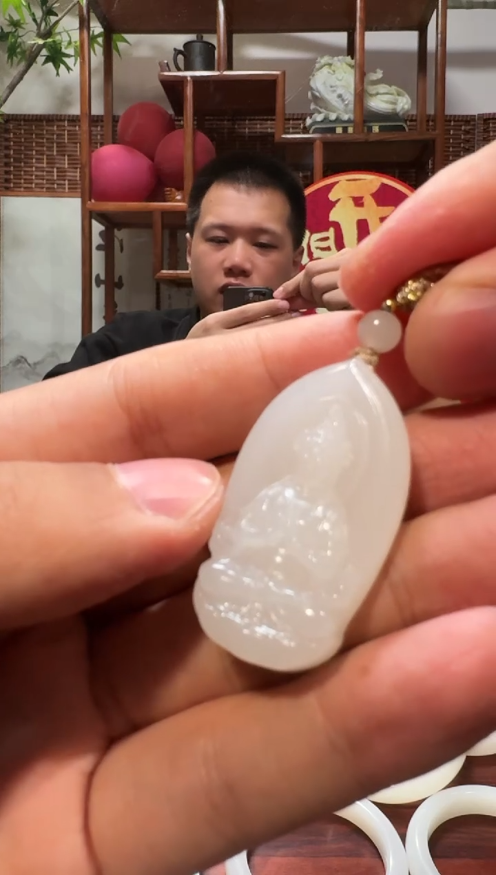 【闪购商品】和田玉吊坠未镶嵌1340白玉观音