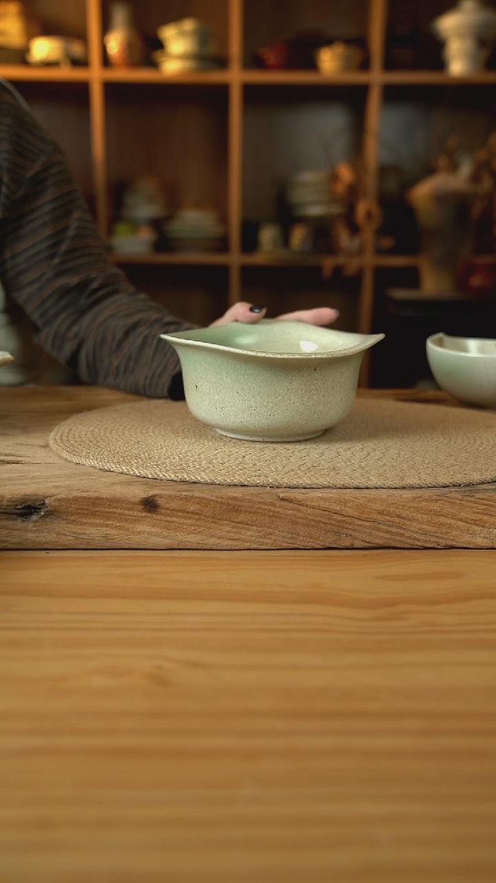 134福利翡翠绿系列的7英寸草帽汤碗1个