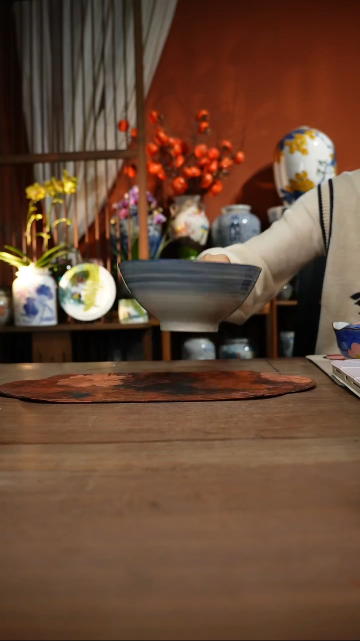 当代高温釉下彩手绘陶瓷餐具