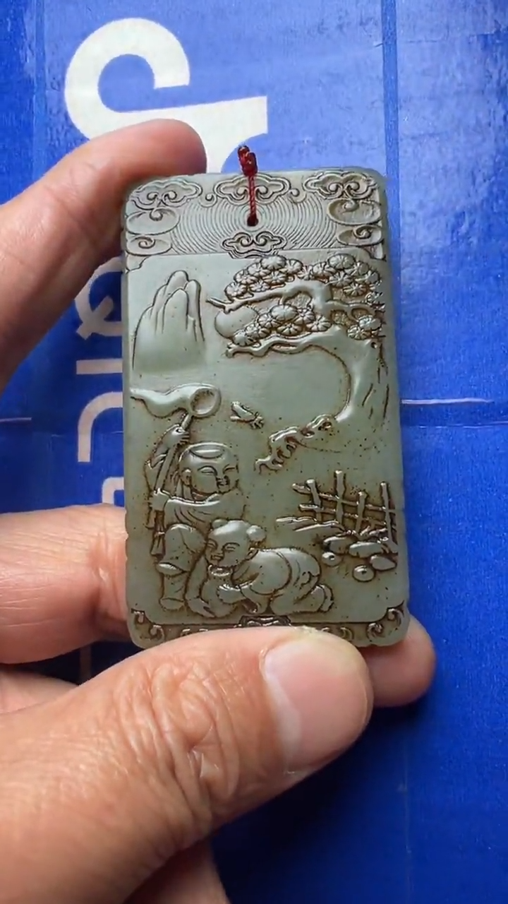 未镶嵌和田玉挂件千*顶.