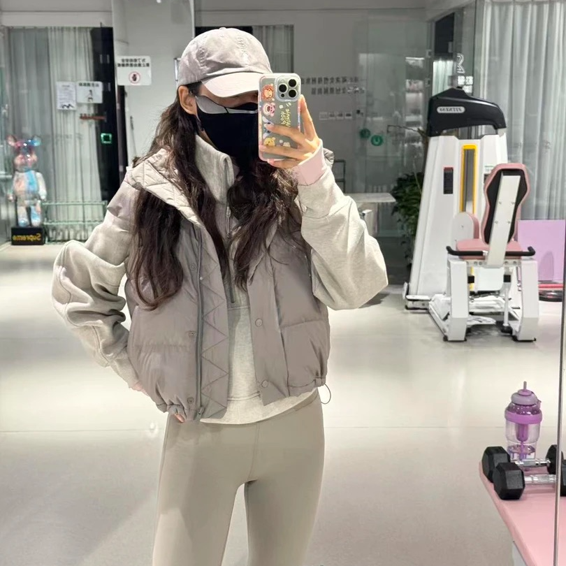 琦琦甄选四格泡芙加绒羽绒可拆卸连帽马甲