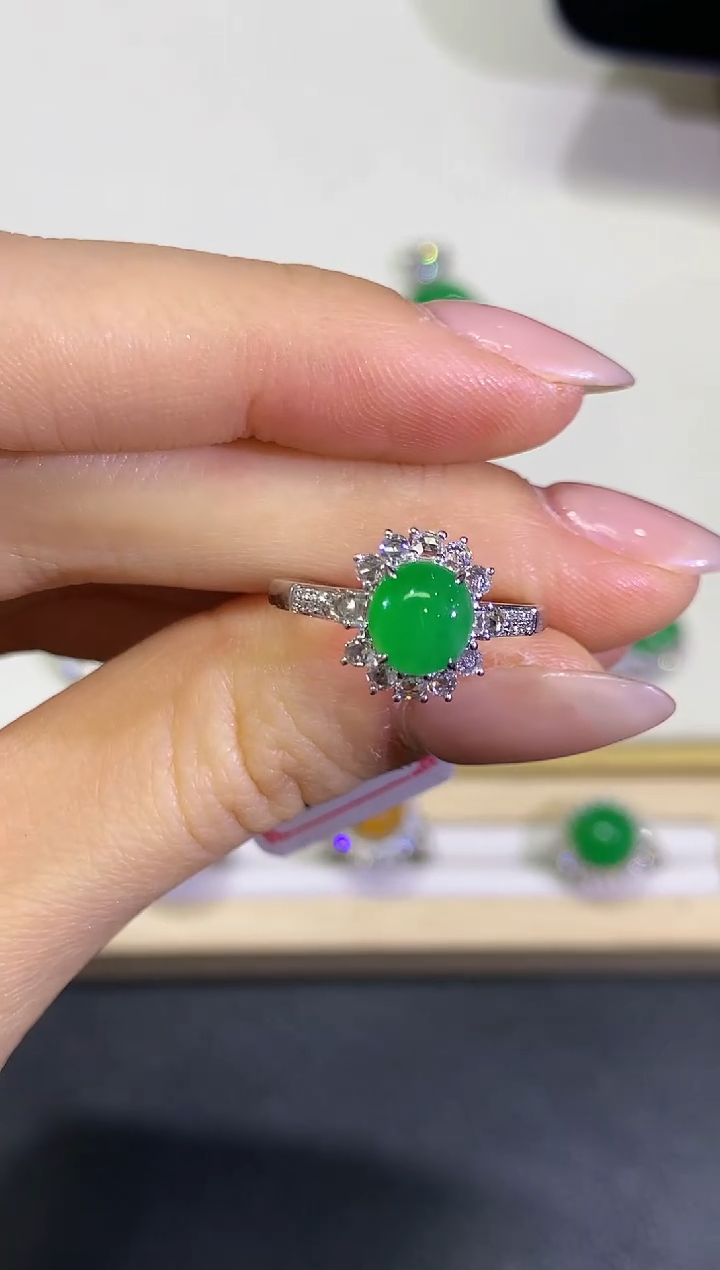 【闪购商品】翡翠颈饰18K金镶嵌团购38