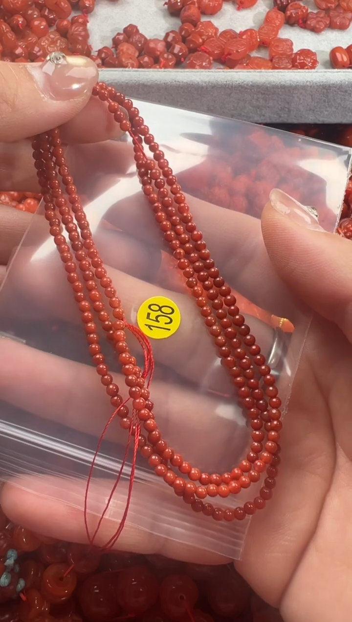南红玛瑙未镶嵌颈饰1