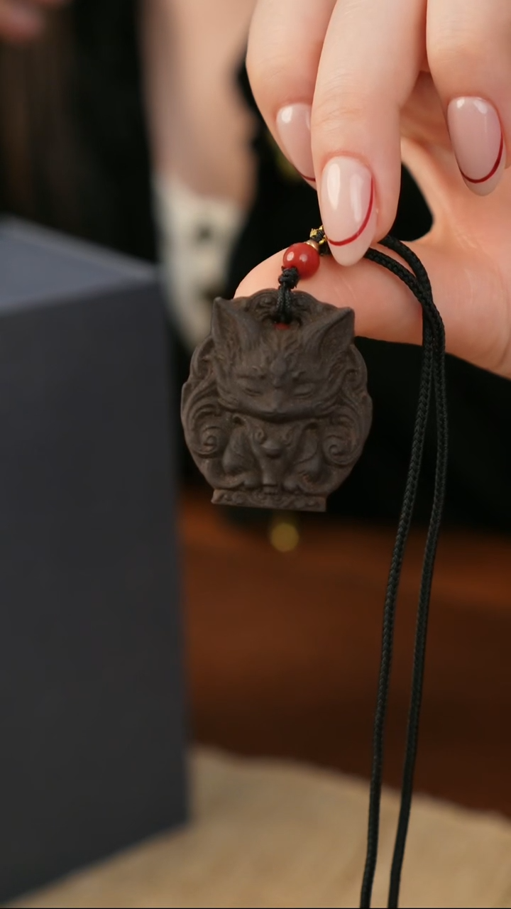 【闪购商品】泥塑龙涎凤九合香牌