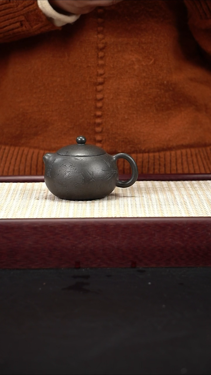 茶壶紫砂天翠红砂 西施 刻绘