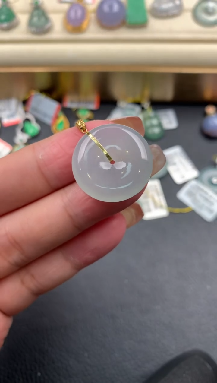 【闪购商品】翡翠颈饰18K金镶嵌Q389      