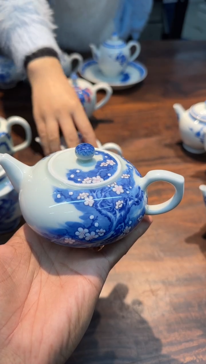 【闪购商品】邵春霞 彩堆梅花大文人壶