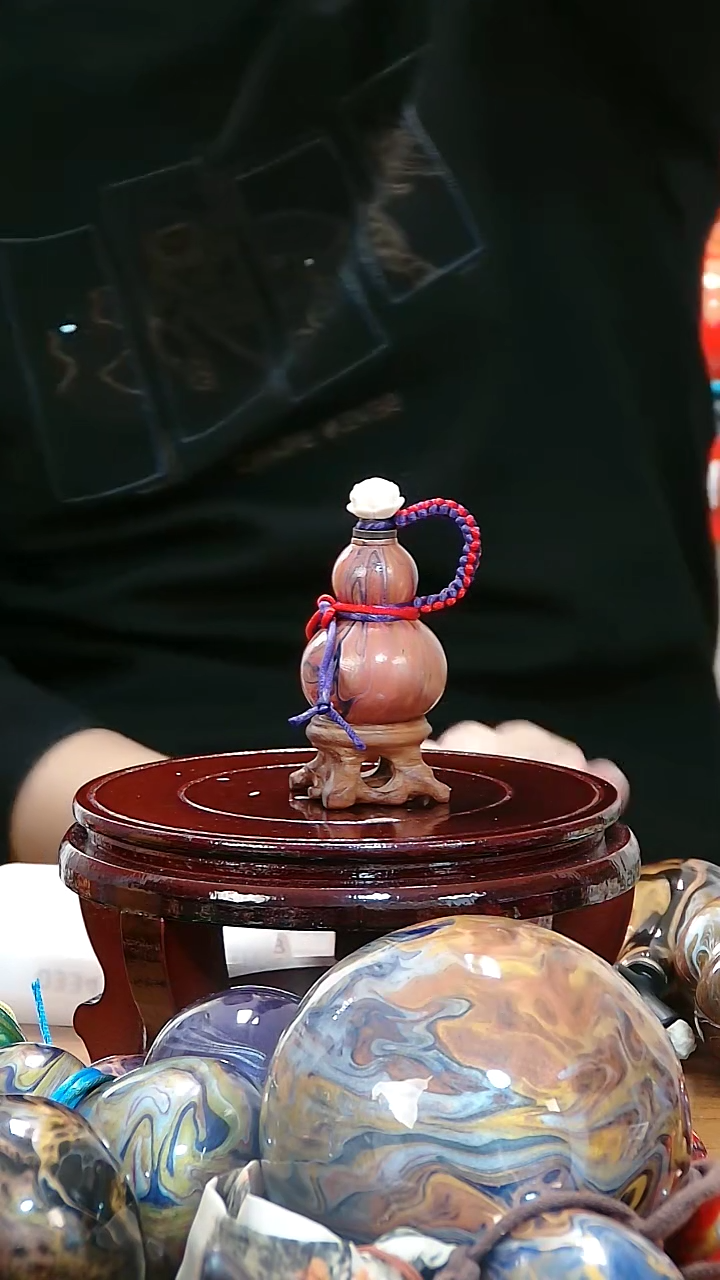 藤幸****子葫芦摆件把件    385